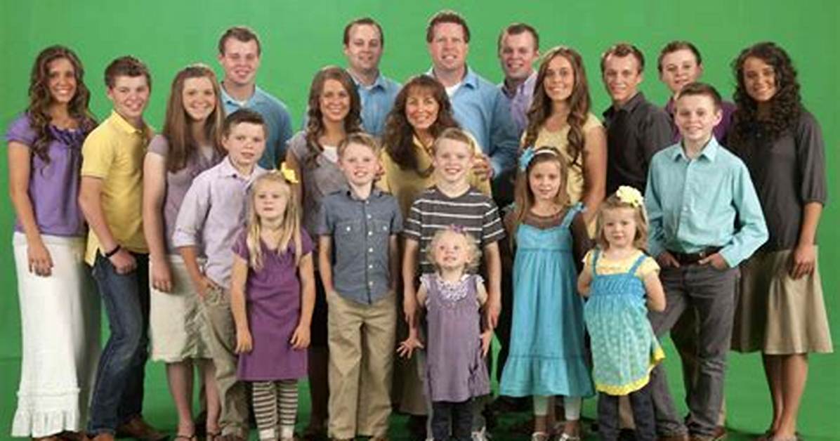'19 Kids and Counting' Alum Josh Duggar Was Arrested for Possessing Child Pornography