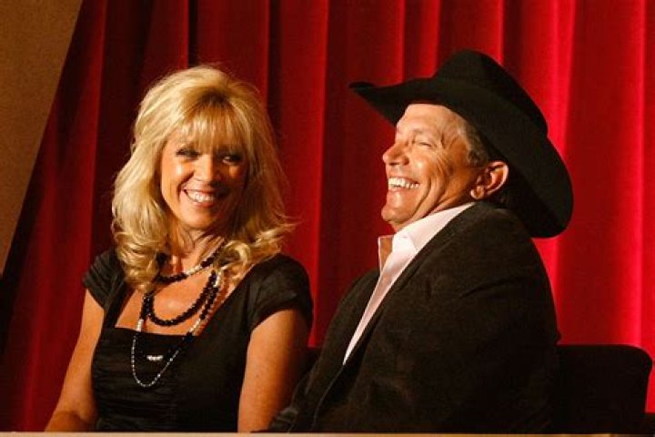22 Adorable Photos of Strait and His Wife, Norma