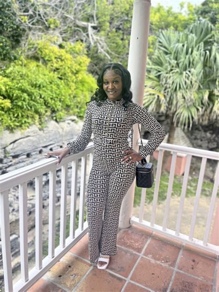 24YearOld Nurse Miracle Pogue Is Trending After Getting Married To 84