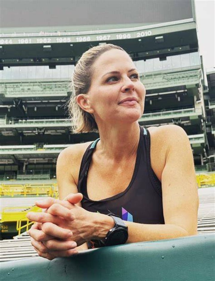 5 Latest Hot Shannon Spake Bikini Pics