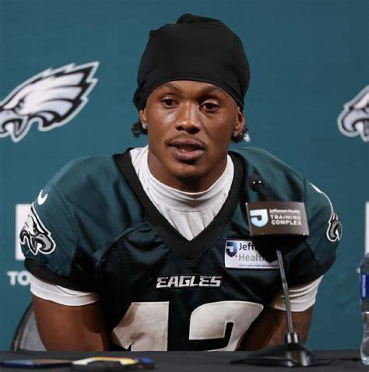 5 thoughts on Eagles&rsquo; rookies DeVonta Smith has No. 1 wide receiver
