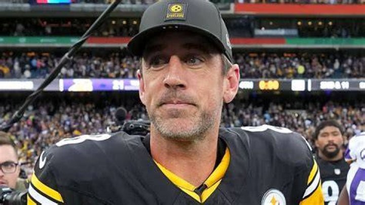 Aaron Rodgers Retire From Football? Why Is He Dissatisfied With The