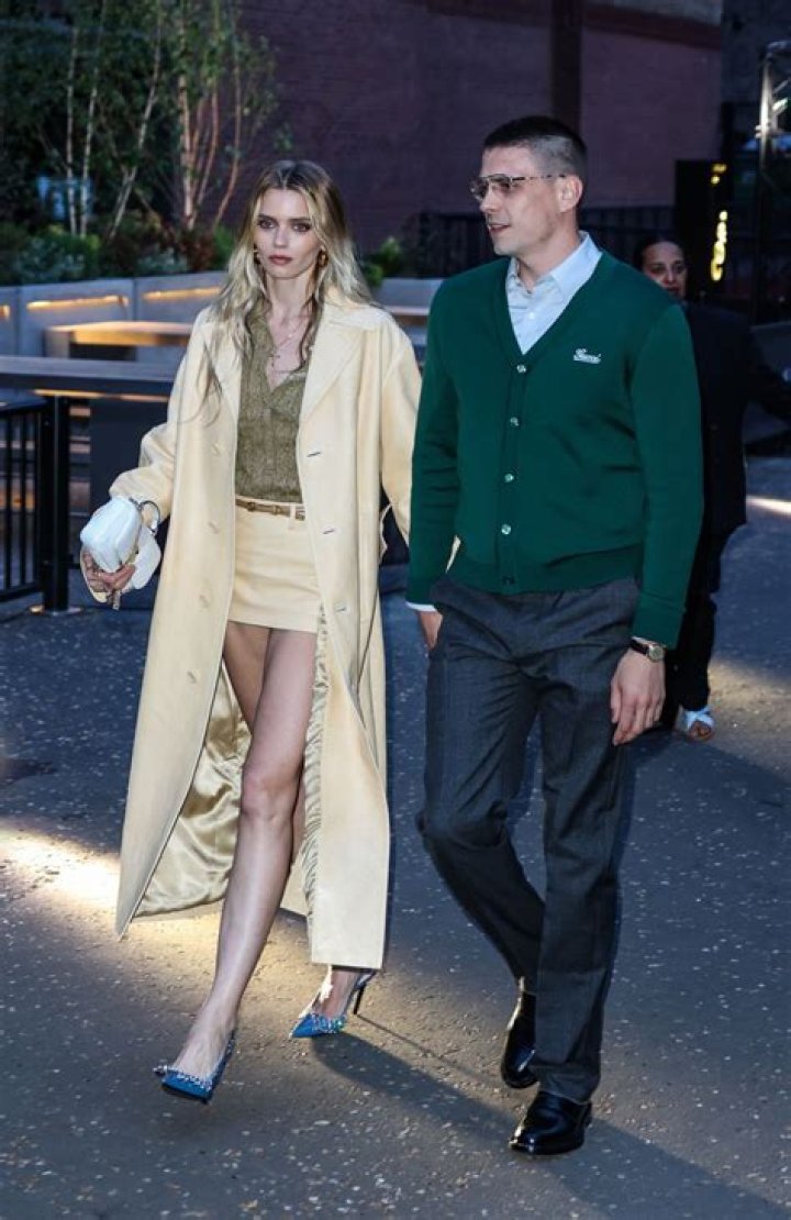 Abbey Lee Kershaw 2024 dating, net worth, tattoos, smoking & body