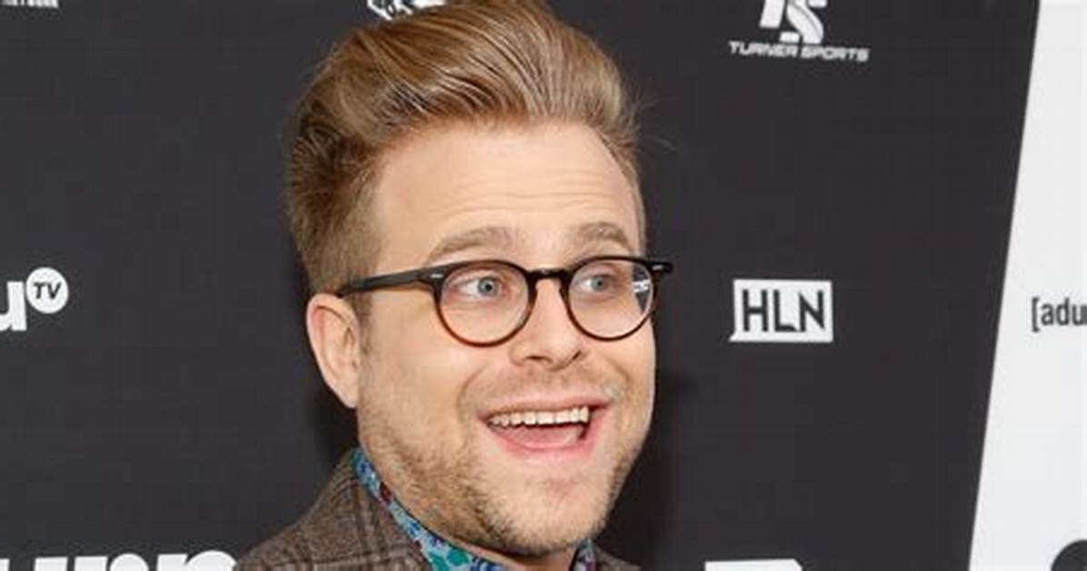 Adam Conover Nickelodeon, Bio, Wiki, Age, Sister, Wife, Podcast, and Net Worth