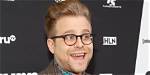 Adam Conover Nickelodeon, Bio, Wiki, Age, Sister, Wife, Podcast, and Net Worth