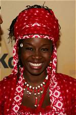 Akosua Busia Height