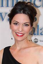Alana De La Garza- Bio, Net Worth, Height, Husband