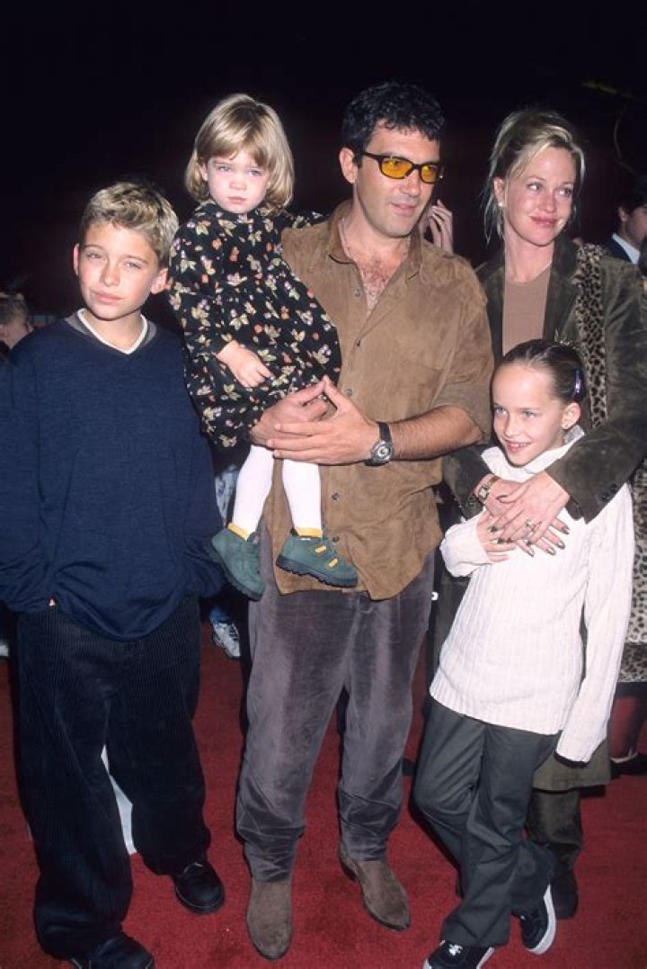 Alexander Bauer, el hijo m&aacute;s desconocido de Melanie Griffith que pasa