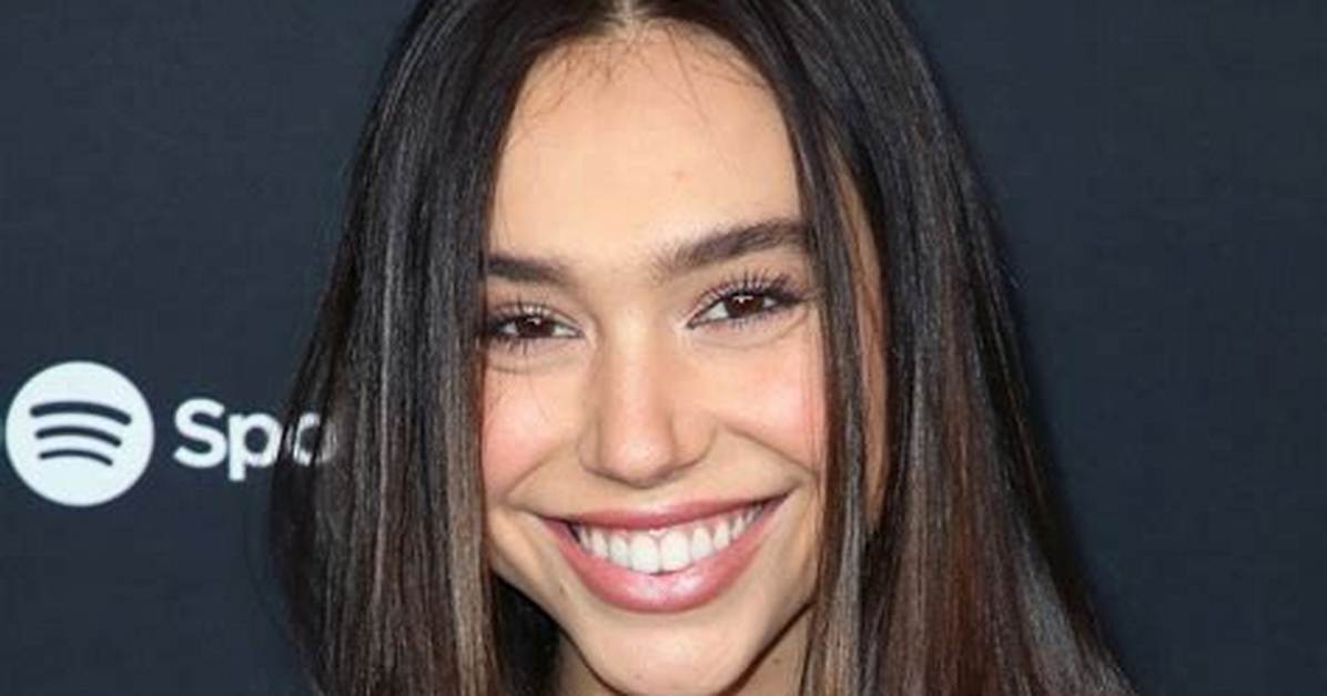 Alexis Ren Net Worth – How Much Is Alexis Ren Worth?