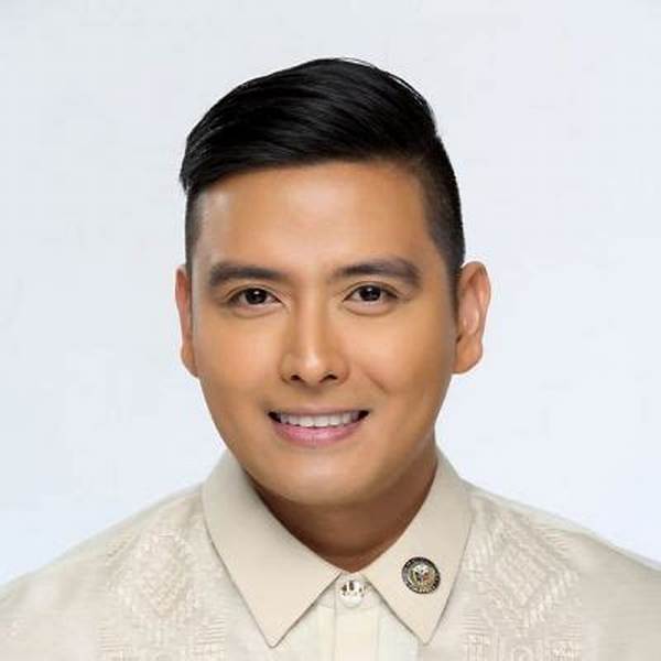 All About Alfred Vargas! Age, Net Worth, Relationship, Career