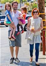 Alyson Hannigan Family, Husband, Daughter, Age, Biography, Wiki, Career and Facts
