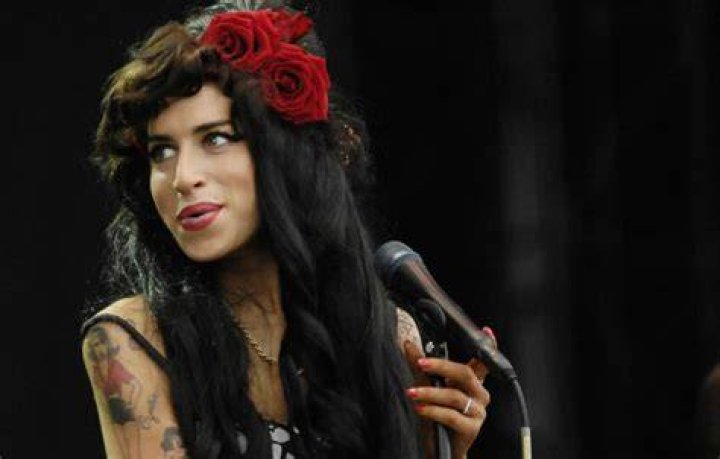 Amy Winehouse&rsquo;un hayatı biyografik film oluyor Londra Gazete