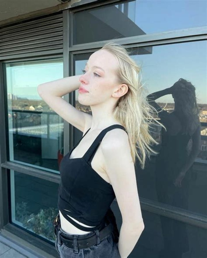 Amybeth McNulty 05/17/2022 &bull; CelebMafia
