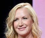 Angela Kinsey Net Worth – How Much Is Angela Kinsey Worth?