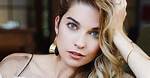 Annie Murphy – Biography, Facts & Life Story