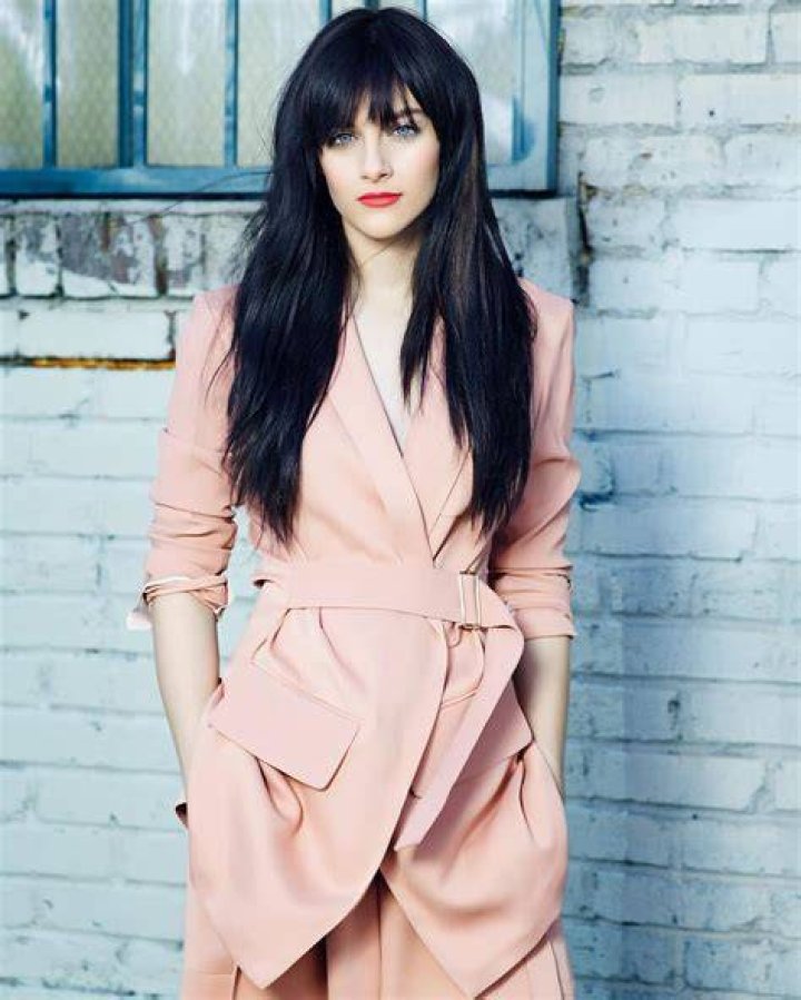 Aubrey Peeples Biography, Height & Life Story Super Stars Bio
