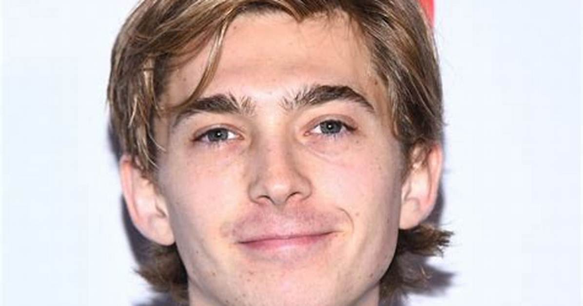 Austin Abrams – Biography, Facts & Life Story