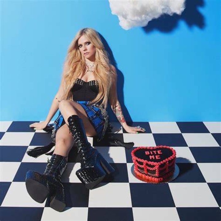 Avril Lavigne Bite Me 2022 Canada Tour, Live Nation at CocaCola