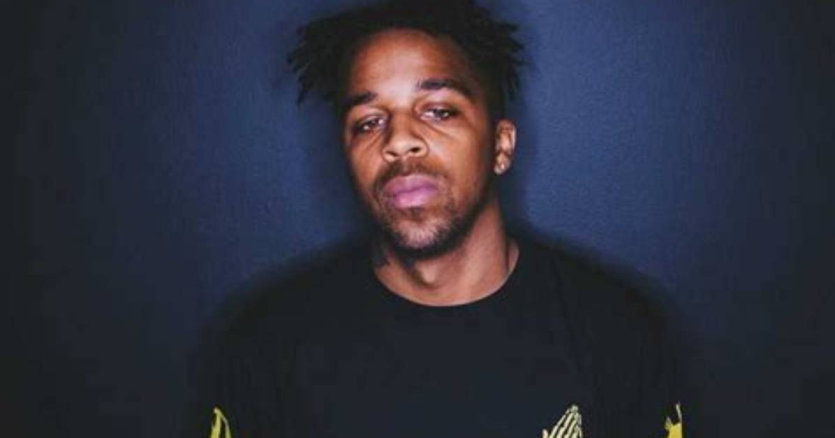 Azizi Gibson Popular Songs | Popnable