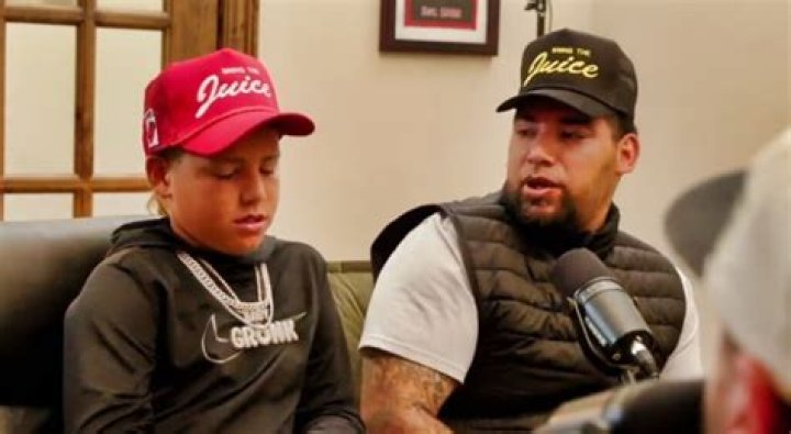 Baby Gronk&rsquo;s dad feeds son answers in cringeworthy interview