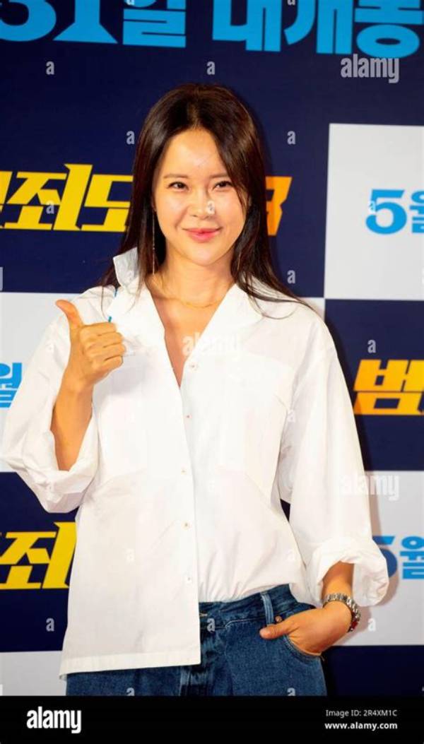 Baek Ji-Young