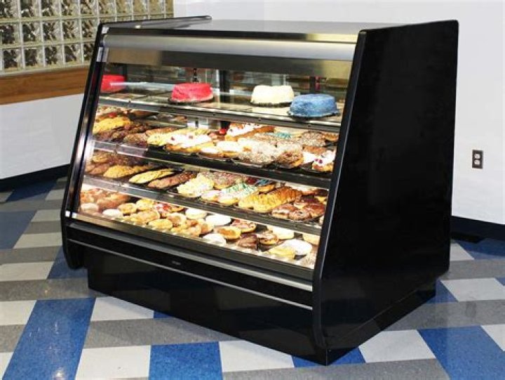 Bakery and Deli Display Cases Refrigerated Systems