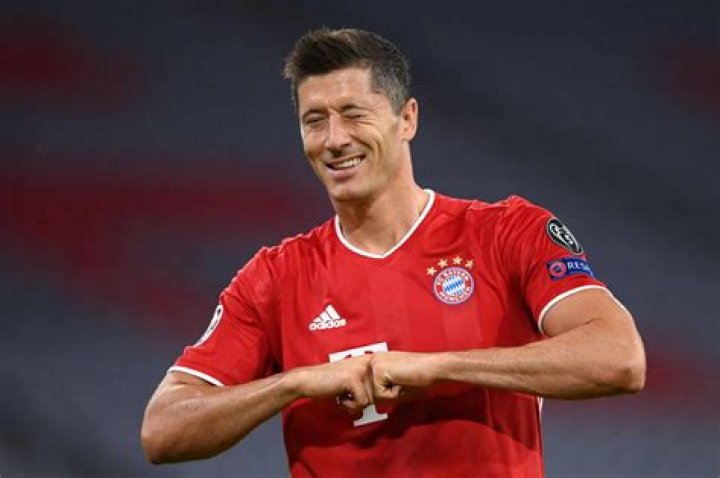 Ballert sich Lewandowski heute zum Weltfu&szlig;baller?