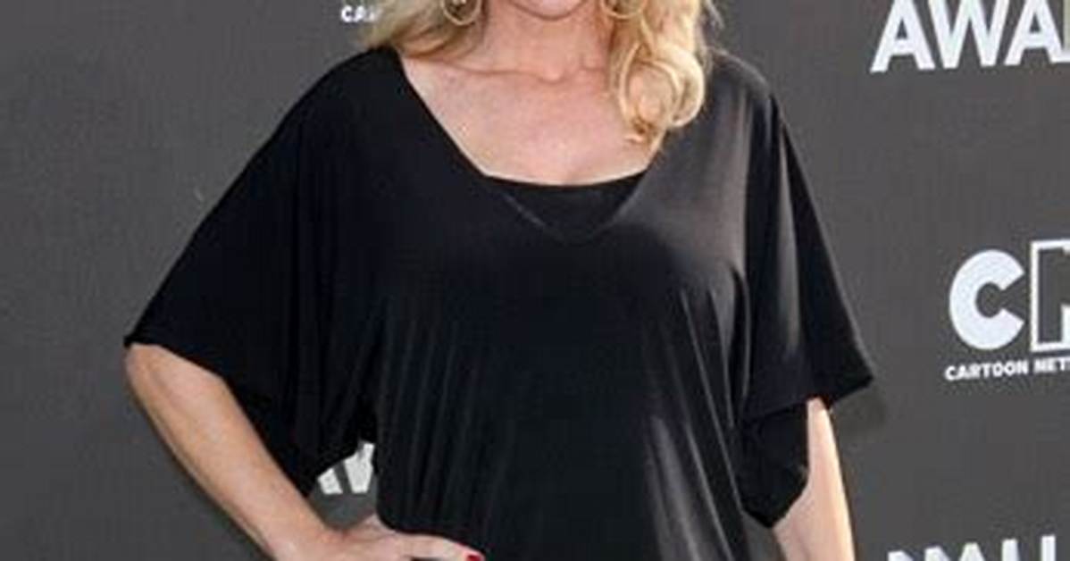 Barbara Alyn Woods Height