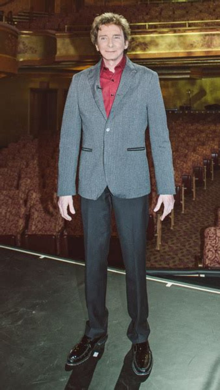 Barry Manilow Height How Tall is Barry Manilow? Comprehensive English