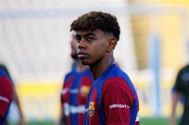 Bar&ccedil;aJuwel Lamine Yamal vor Berufung in die Seleccion