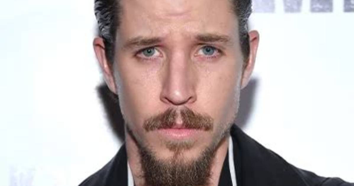Beau Knapp- Wiki, Height, Net Worth, Wife