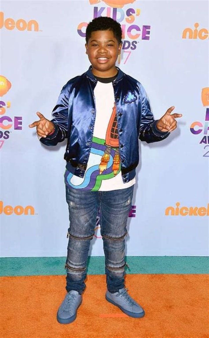 Benjamin Flores Jr. Affair, Height, Net Worth, Age, Career, and More