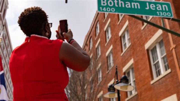 Botham Jean’s family accuses Dallas congressional candidate Jasmine