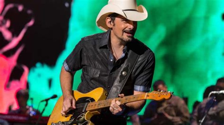 Brad Paisley Concert 10/5/2012 with kids Brad paisley concert, Brad