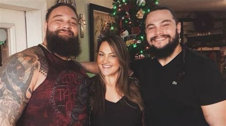 Bray Wyatt Siblings Meet Sister Mika Rotunda, and Brother Bo Dallas