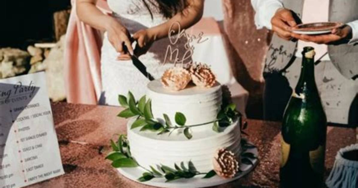 Bride Leaves Groom After Smashing Her Face in Cake