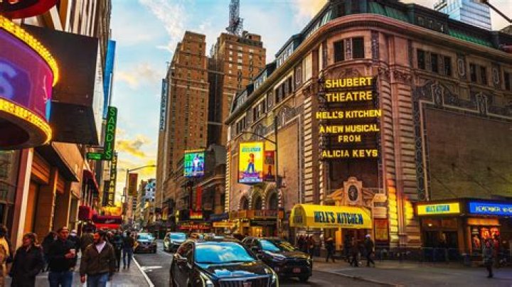 Broadway theatres set to honour James Gandolfini by dimming their