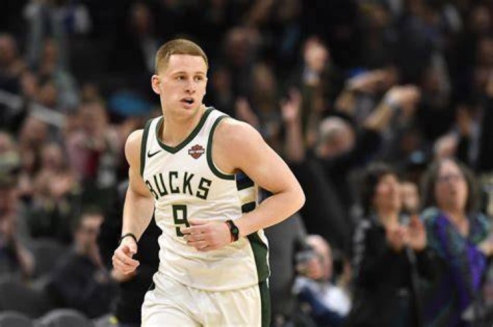 Bucks Rookie Donte DiVincenzo Had Almost No Money In The Bank