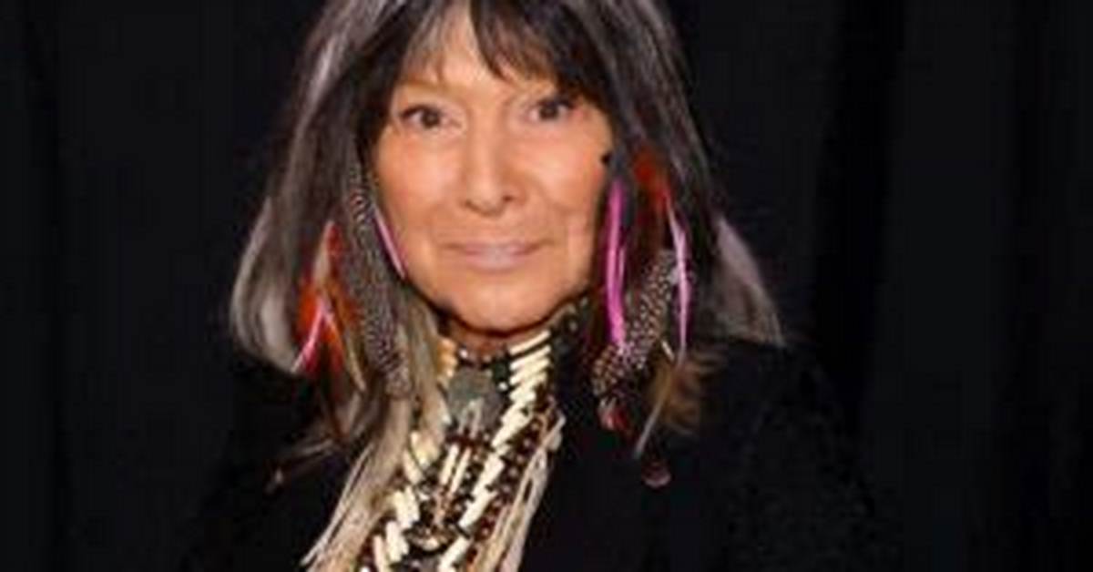 Buffy Sainte Marie Net Worth – How Much Is Buffy Sainte Marie Worth?
