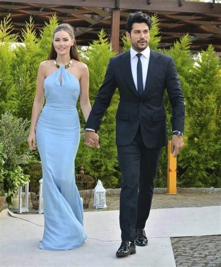 Burak &ouml;z&ccedil;ivit Ve Fahriye Evcen Ne Zaman Sevgili Oldu