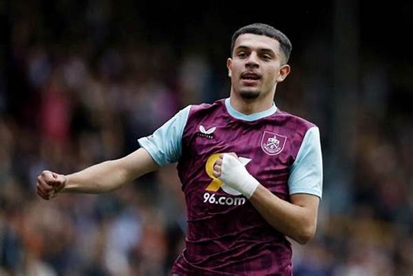 Burnley Fc Zeki Amdouni Origine: Parents Family Background
