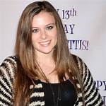 Caitlin Beadles Net Worth