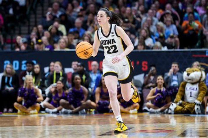 Caitlin Clark Compared Her Iowa Team To A Specific NFL Squad The Spun