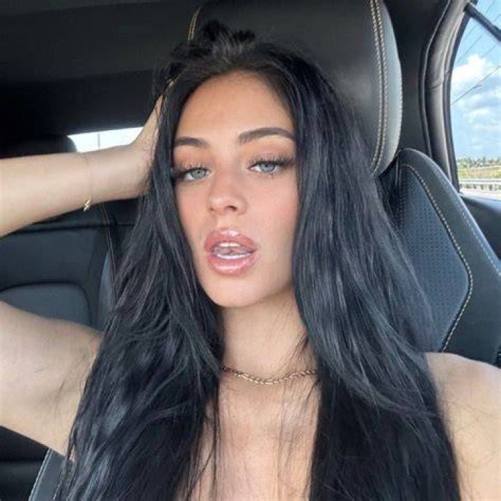 Camilla Arajou Leaks: A Deep Dive Into The Controversial Story