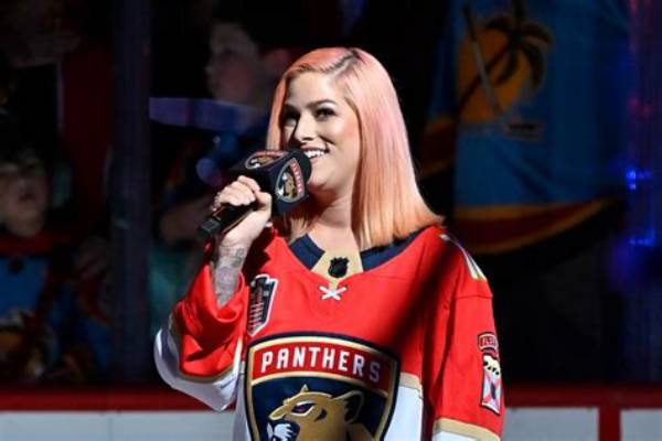 Cassadee Pope