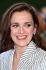 Charlotte Ritchie Sexuality | Is Not Gay but Came out as Queer | Meet Her Partner Mae Martin