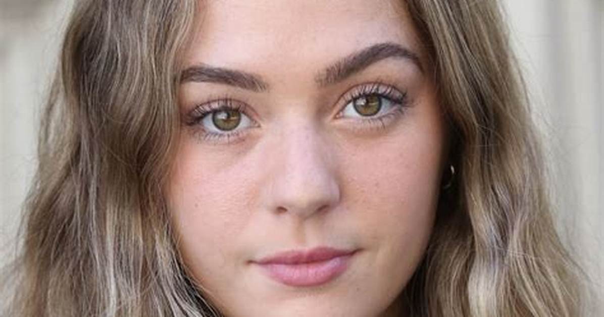 Chloe Lang