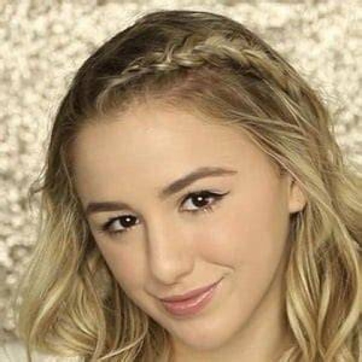 Chloe Lukasiak Bio, Facts, Family Famous Birthdays CelebNest