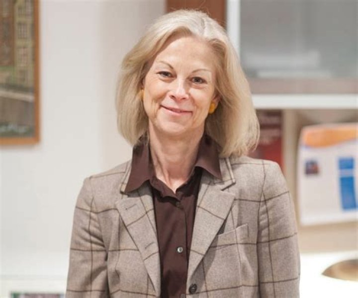Christie Hefner Biography Facts, Childhood, Family & Achievements of