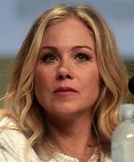 Christina Applegate Bio, Wiki, Age, Height, Health, Husband, and Net Worth